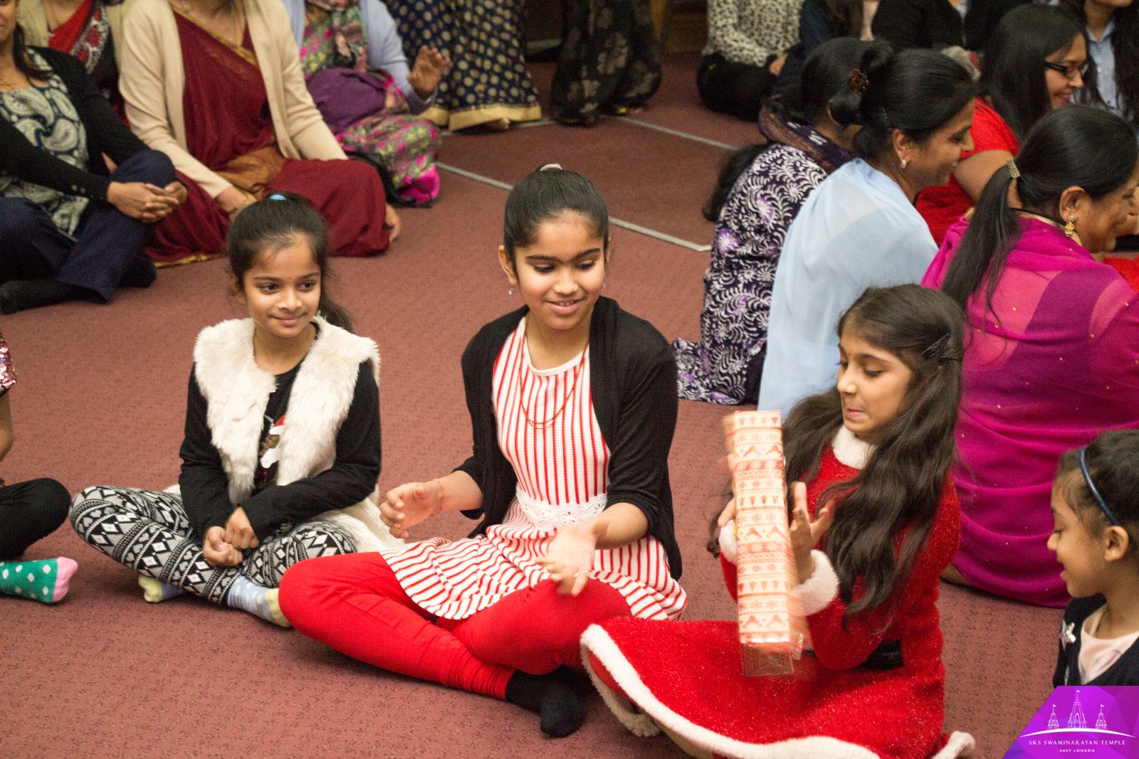 ©1987-2017 SKS Swaminarayan Temple East London